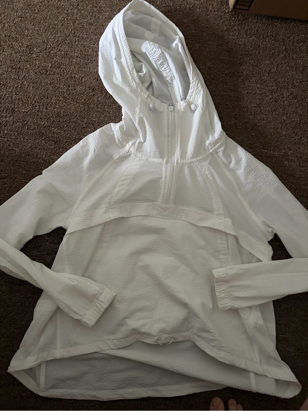 lululemon athletica White Textured Hooded Utility Jacket DID SOMEONE LOSE THIS?